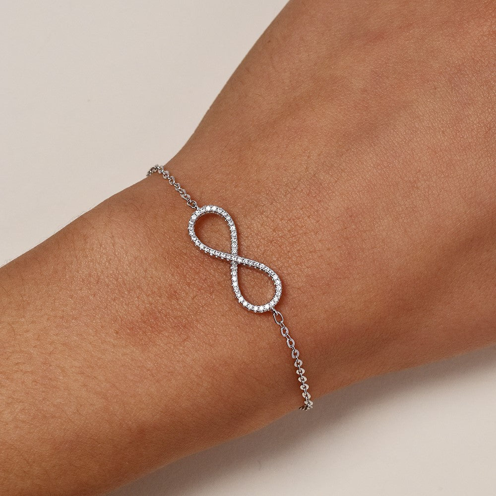 Premium plated cubic zirconia infinity 17 + 5cm bracelet