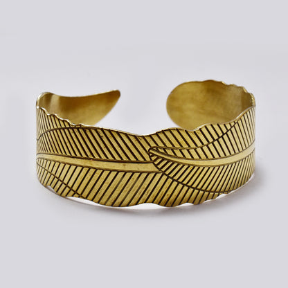 Brass detailed leaf free size brass bangle