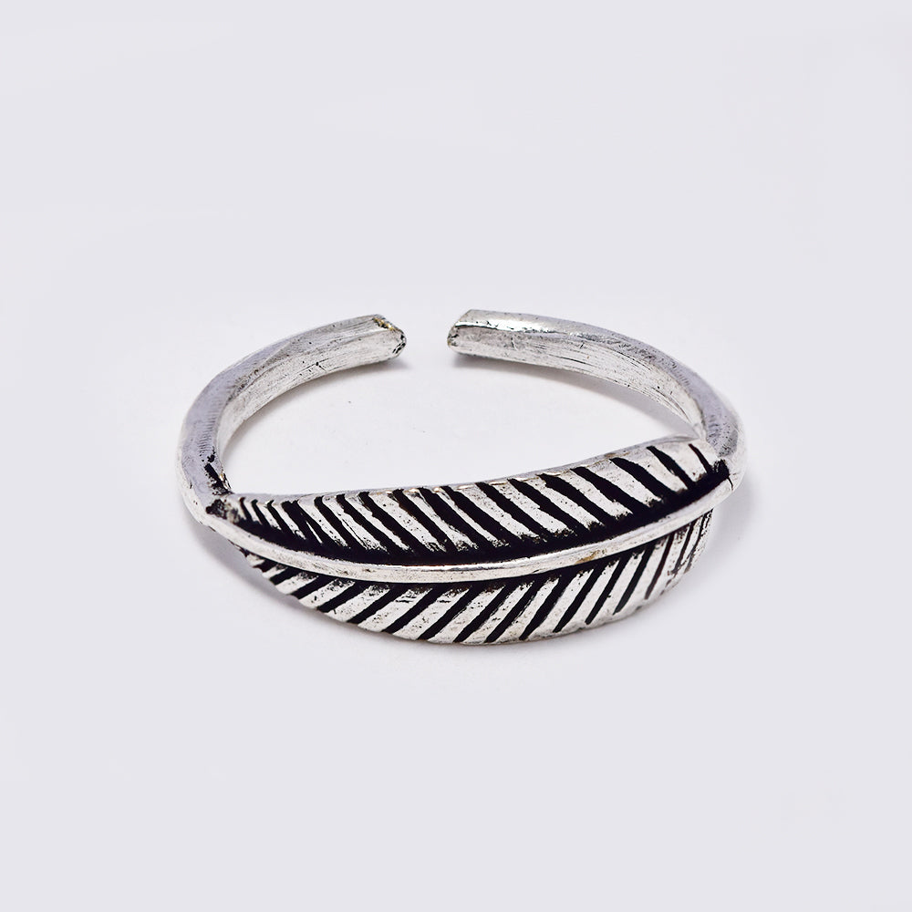 Brass leaf free size ring - IFR626
