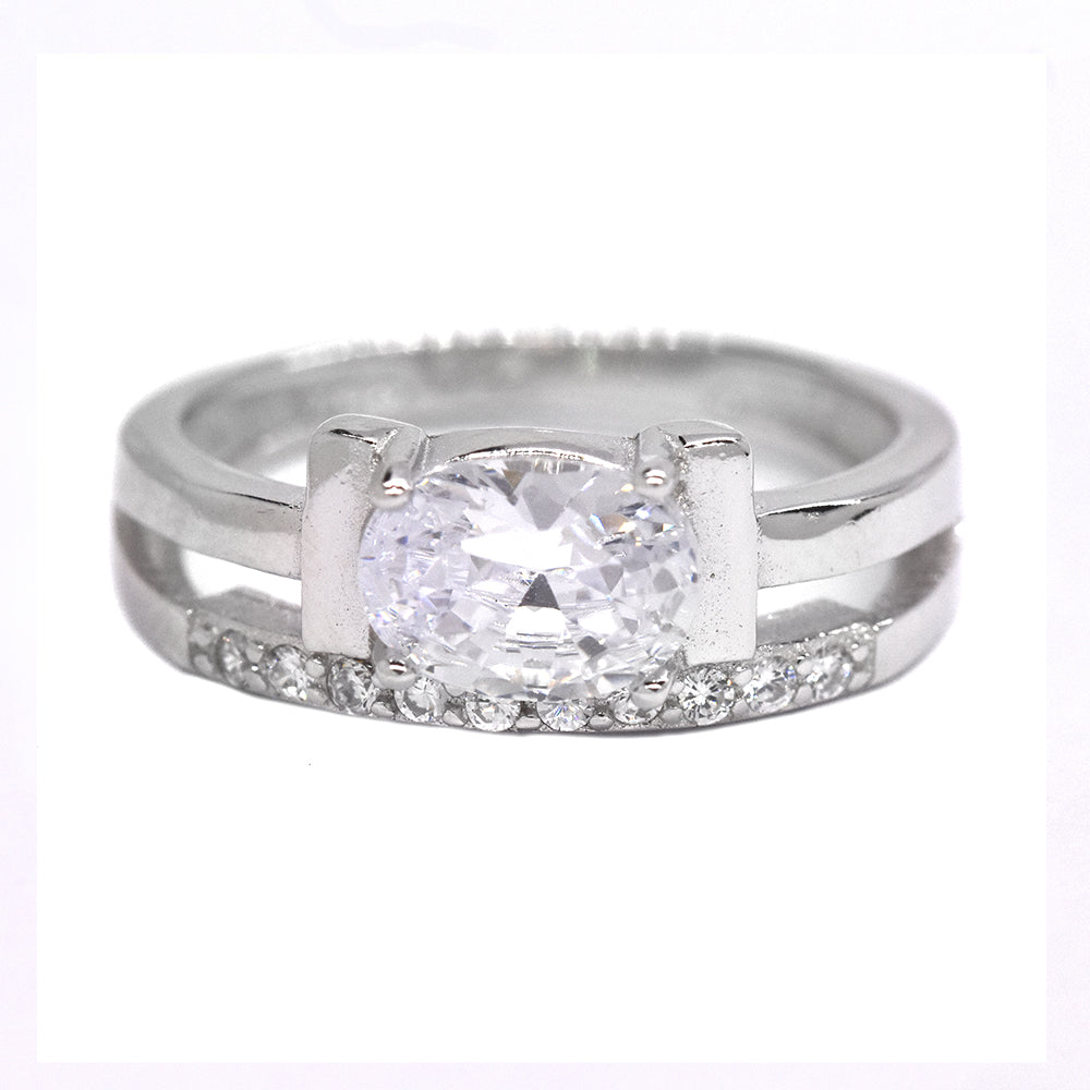925 Silver oval on side Cubic zirconia ring - SMR2555