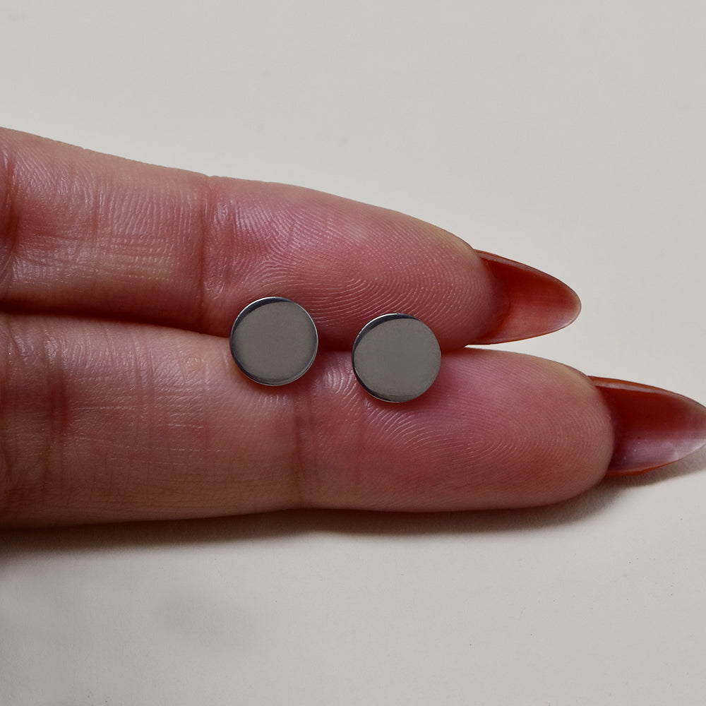 Stainless steel high polish round 8mm disc stud earrings - SSGE9432