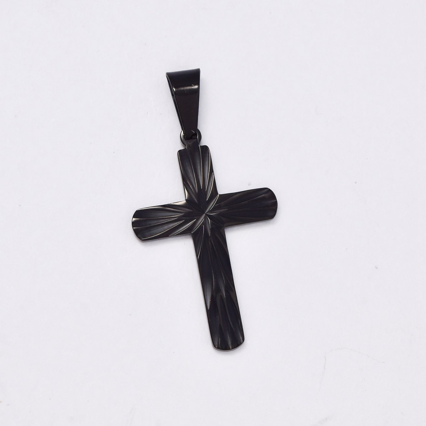 SSMP2982- Steel 41mm x 21mm patterned cross pendant