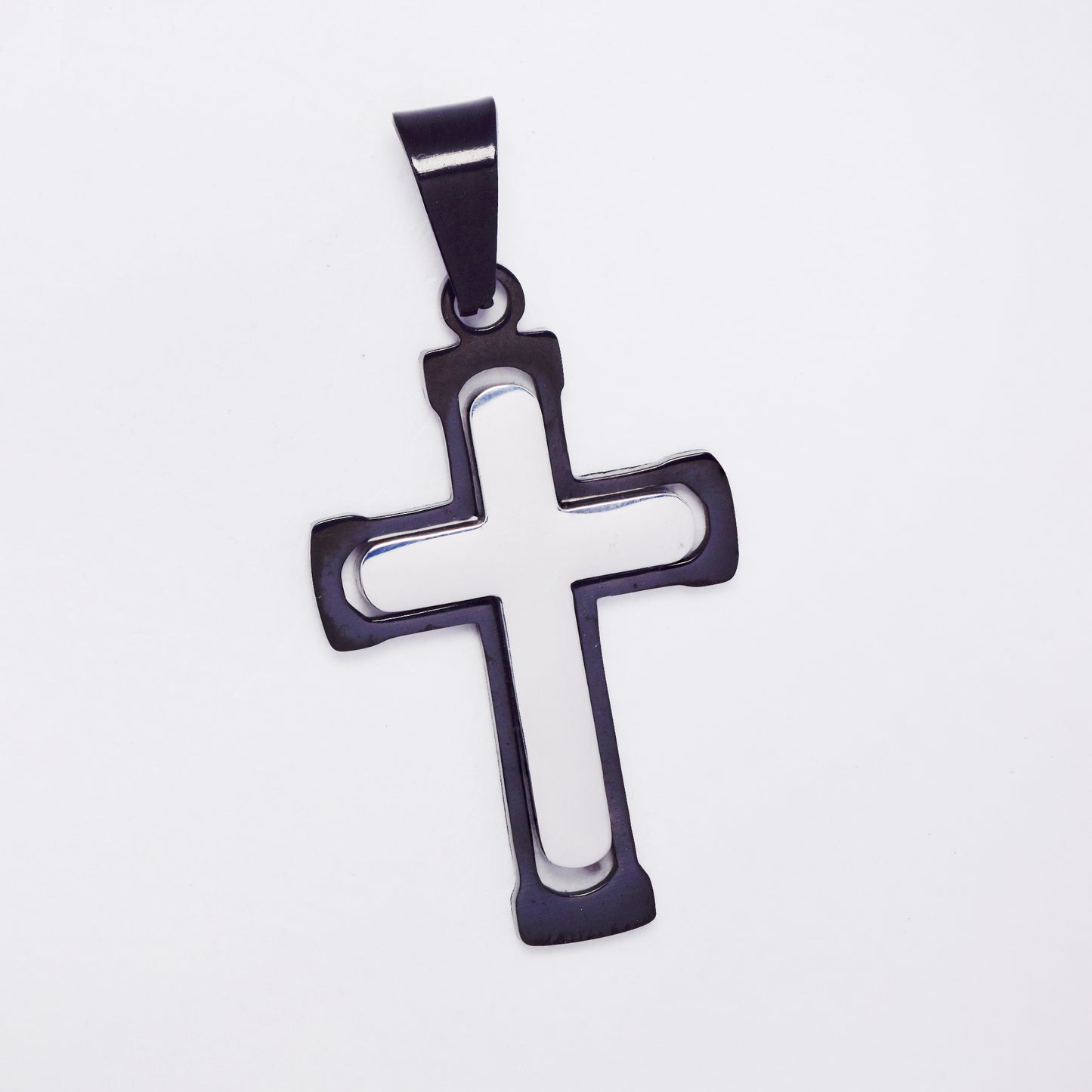SSMP3343 - Steel 34mm x 21mm two-toned cross pendant