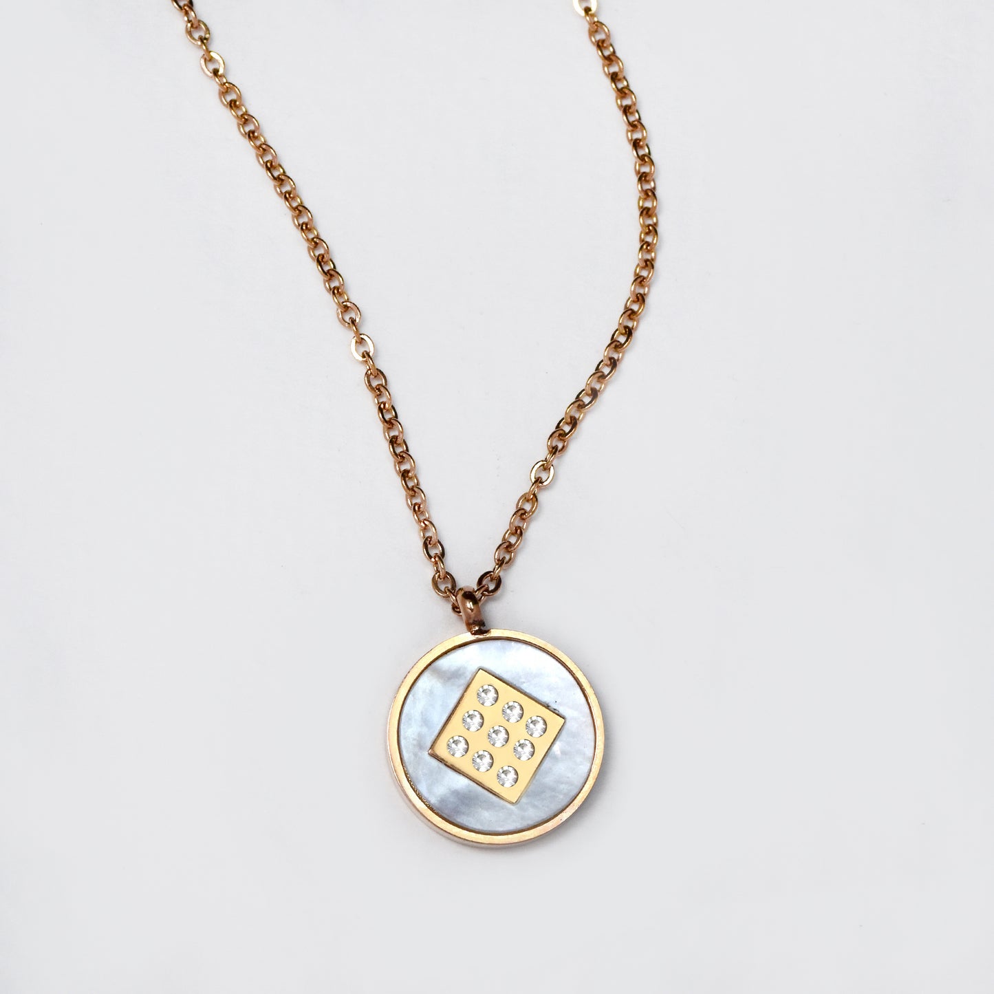 Stainless steel rose gold plated mother of Pearl necklace - SSVN9379