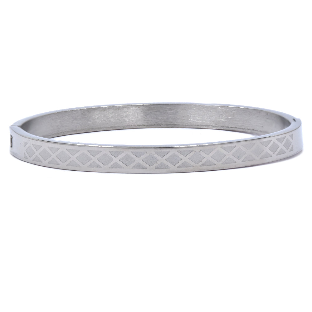 Stainless steel 66mm x 6mm diamond pattern bangle - SSYB4527