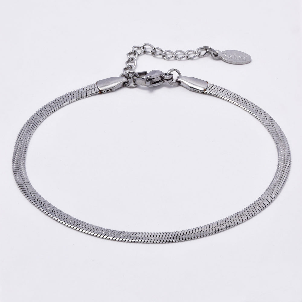 SSYB5018A - Stainless steel 16cm + 3cm x 3mm herringbone bracelet