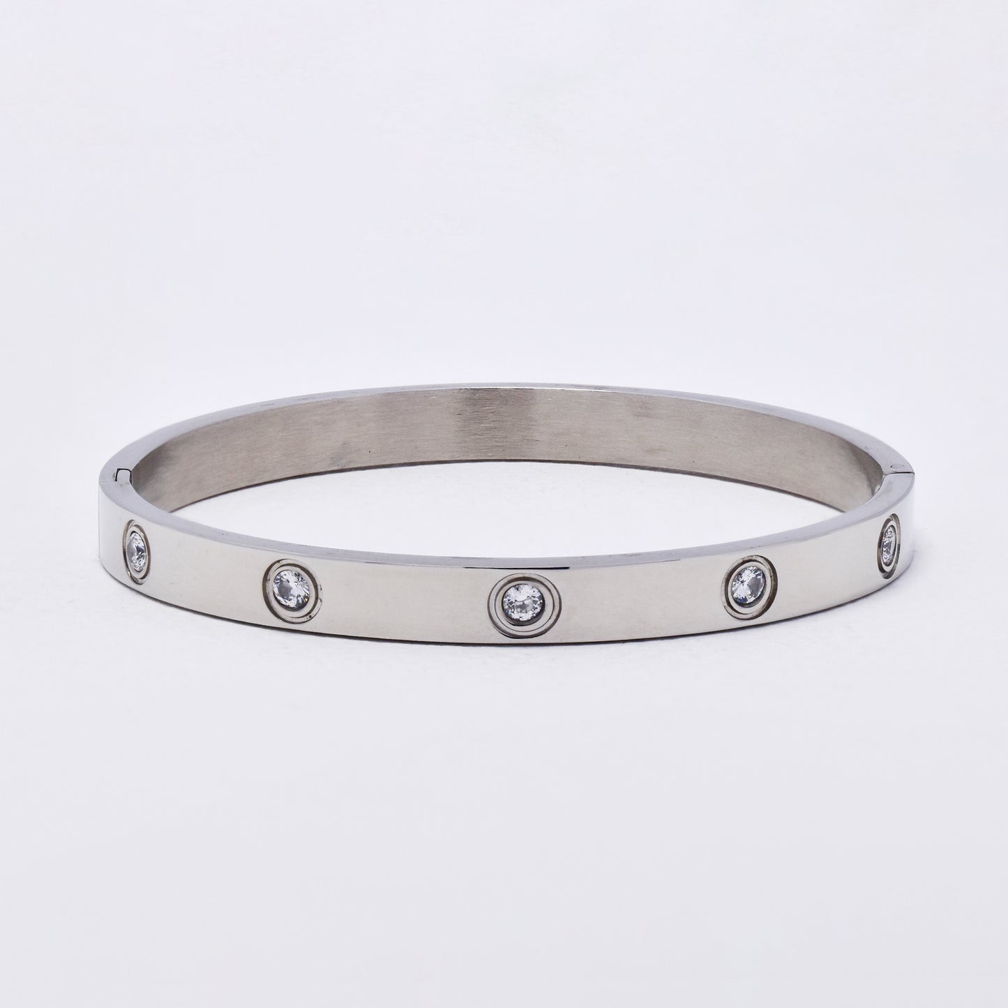 SSYB6289 - St Steel 60mm x 6mm hinged bangle with crystals