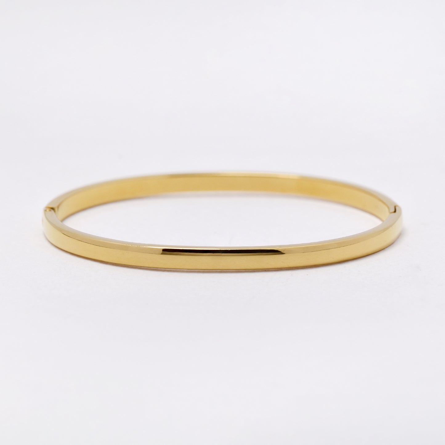 SSYB6757 - St Steel 65mm x 55mm x 4mm hinged bangle