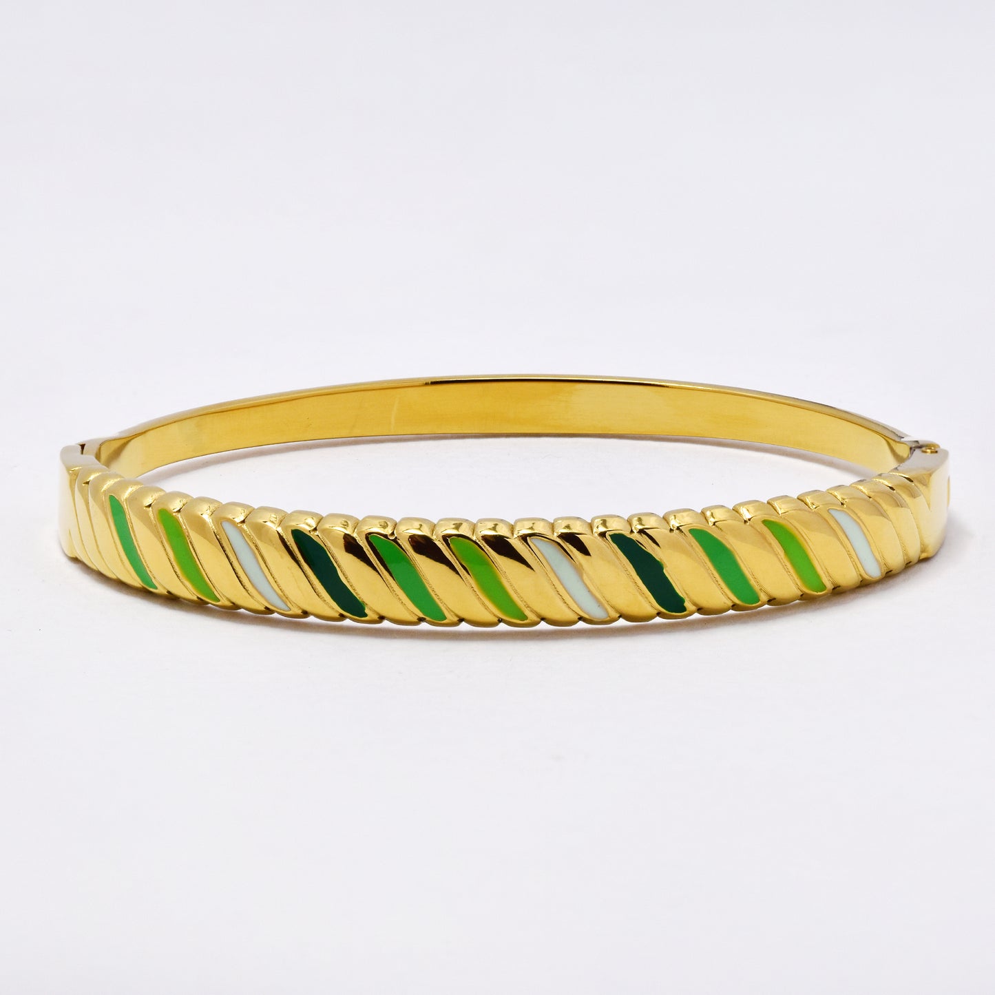 SSYB6859 - Steel 60mm x 50mm oval hinged bangle