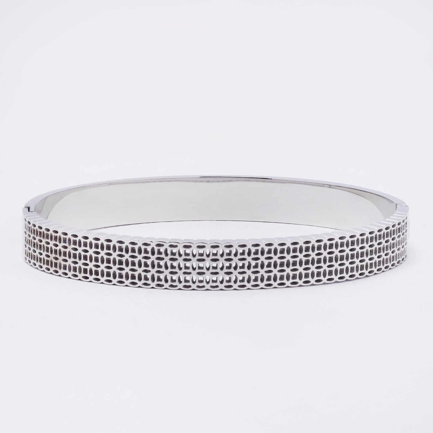 SSYB7259 - Steel 60mm x 50mm x 8mm lattice hinged bangle