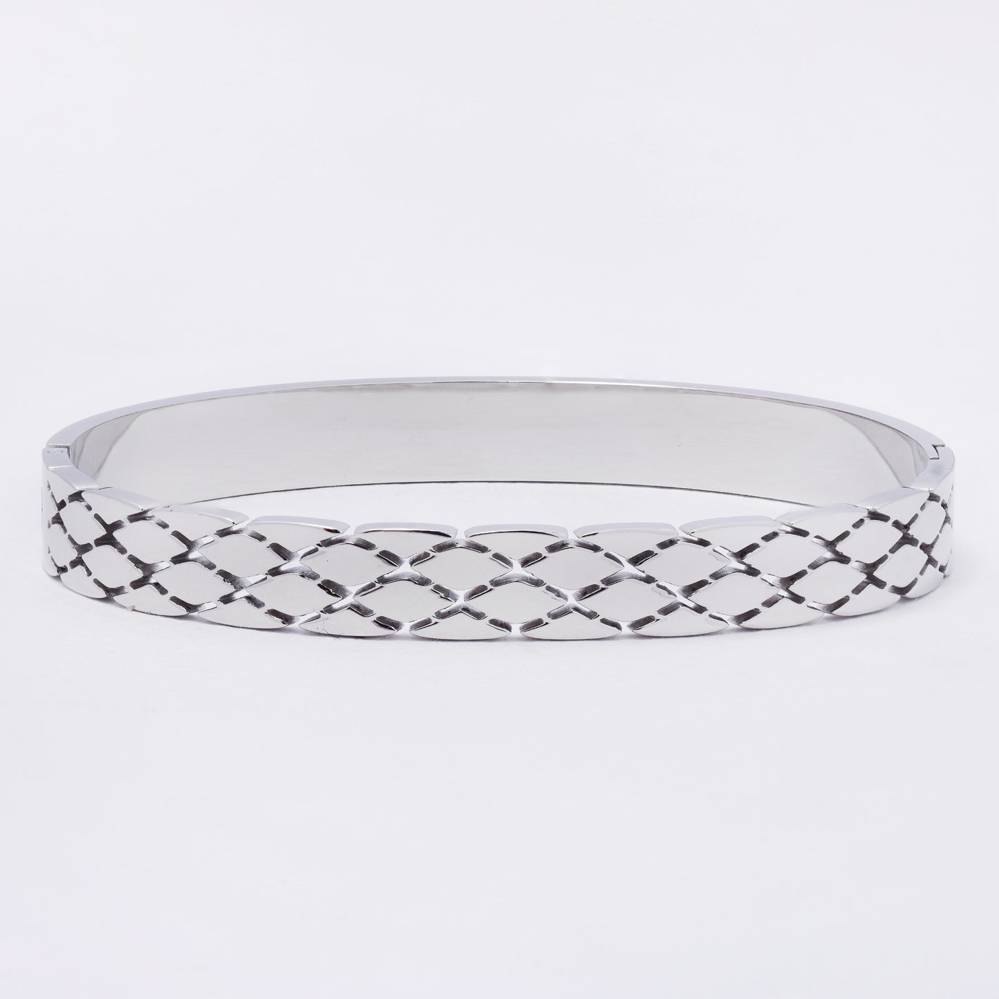 SSYB7260 - Steel 61mm x 49mm x 8mm lattice hinged bangle