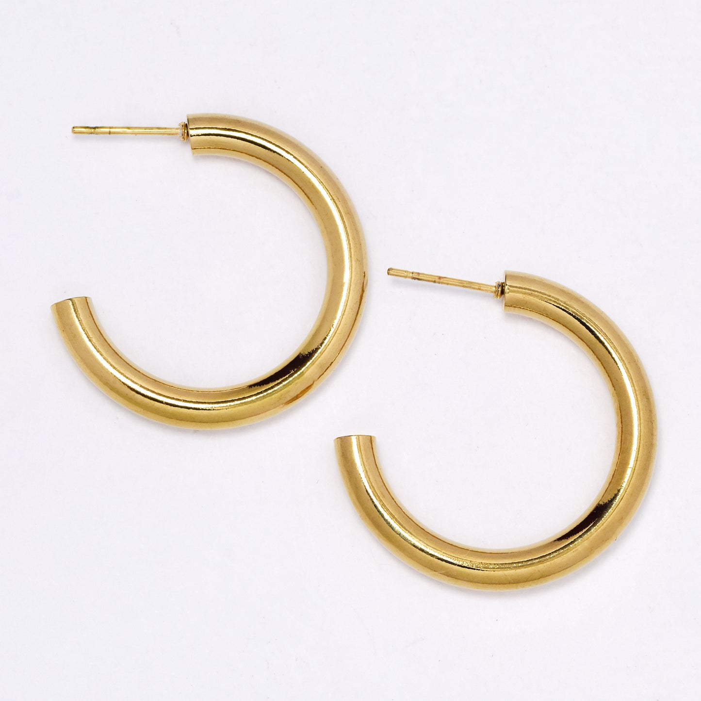SSYE5979 - 30mm semi hoop stud earring