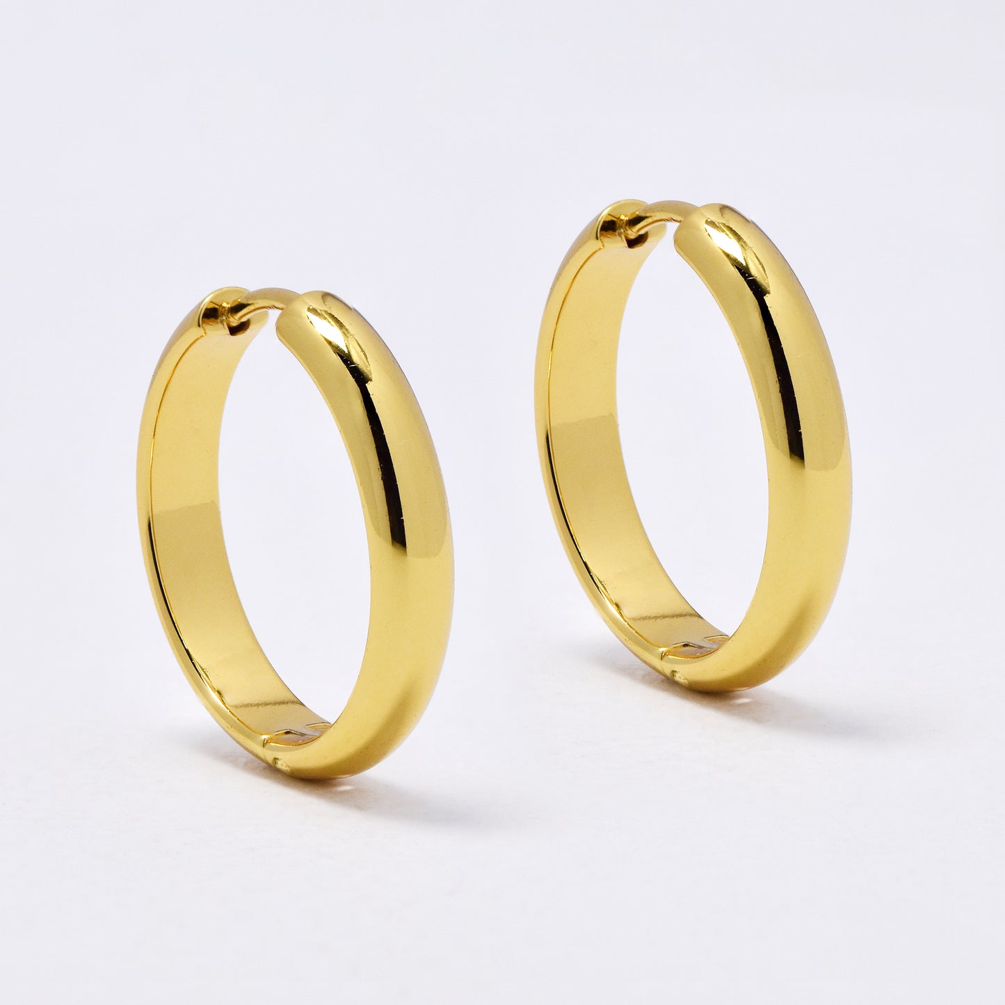 SSYE6375 - St Steel 4mm x 22mm domed hoop