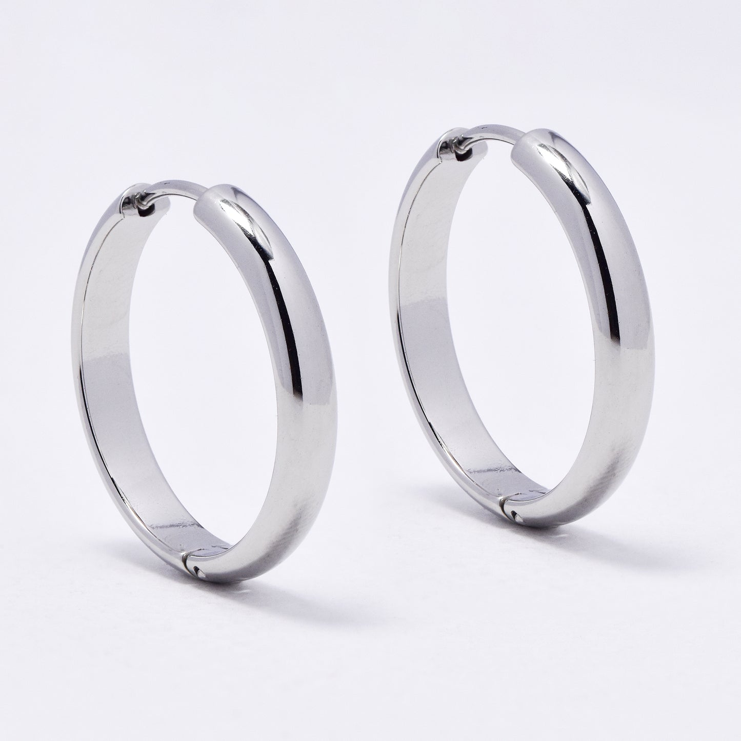 SSYE6376 - Steel 4mm x 24mm domed hoop