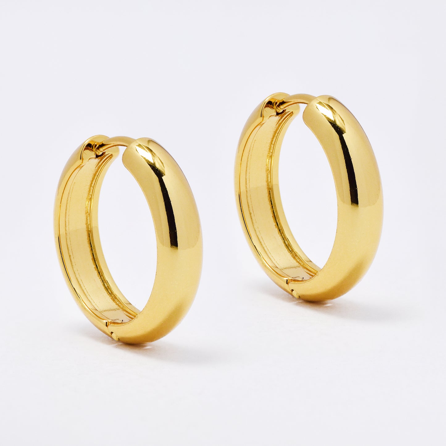 SSYE6379 - St Steel 5mm x 21mm domed hoop
