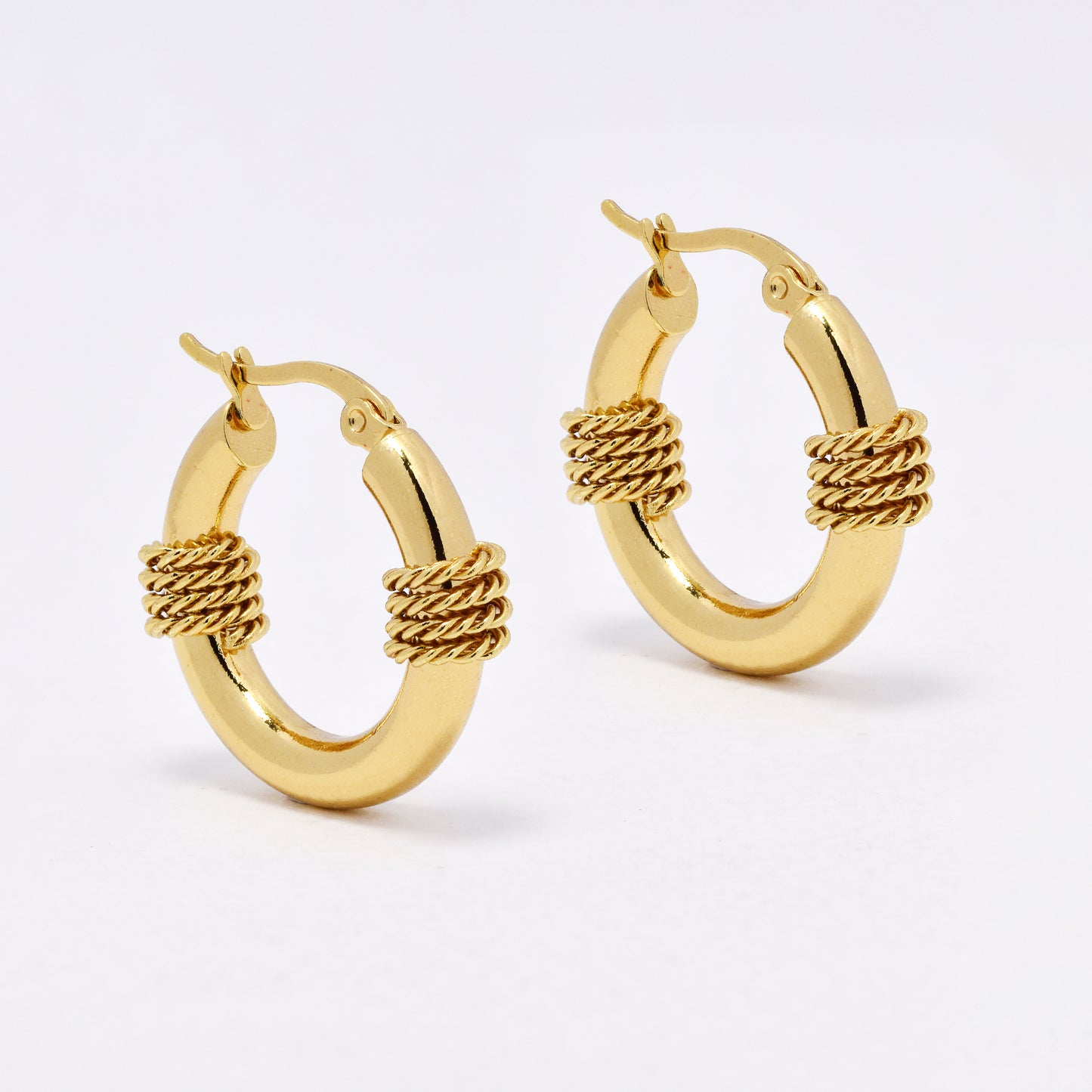 SSYE6521 - St Steel 23mm x 4mm chunky hoops with rope detail