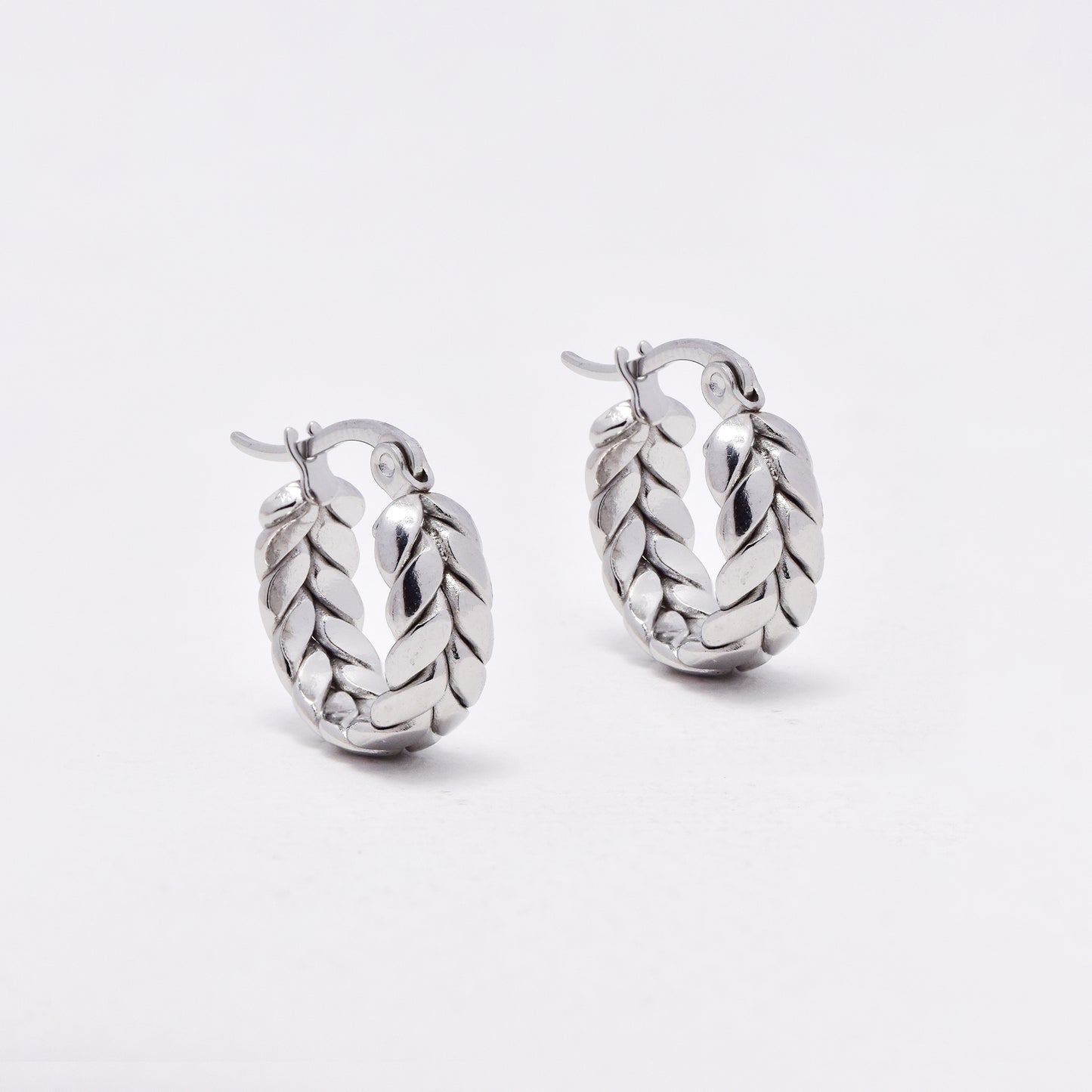 SSYE6525 - St Steel 18mm x 6mm wheat hoops