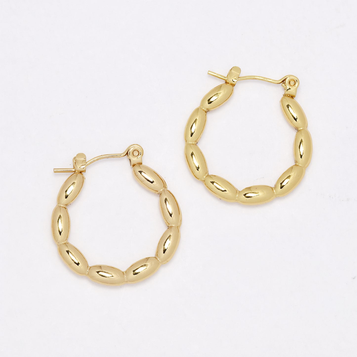 SSYE6552 - St Steel 24mm x 23mm bubble hoop earring