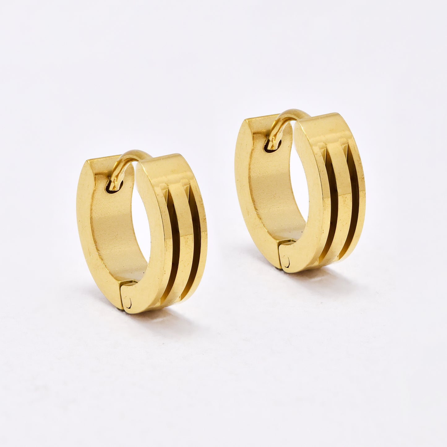 SSYE6643 - St Steel 13.5mm x 4mm two groove huggies