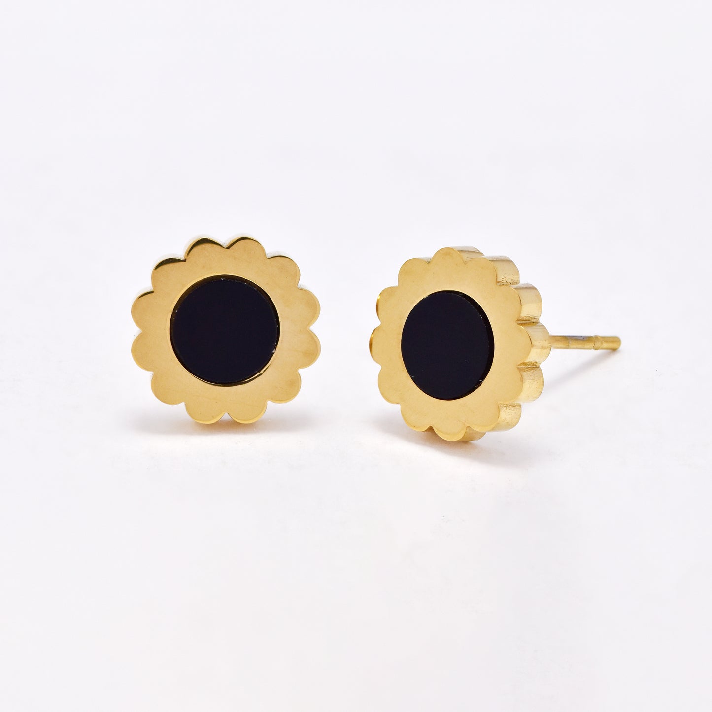 SSYE6753 - St Steel oval crystal huggie, gold flower & two tone flower stud set