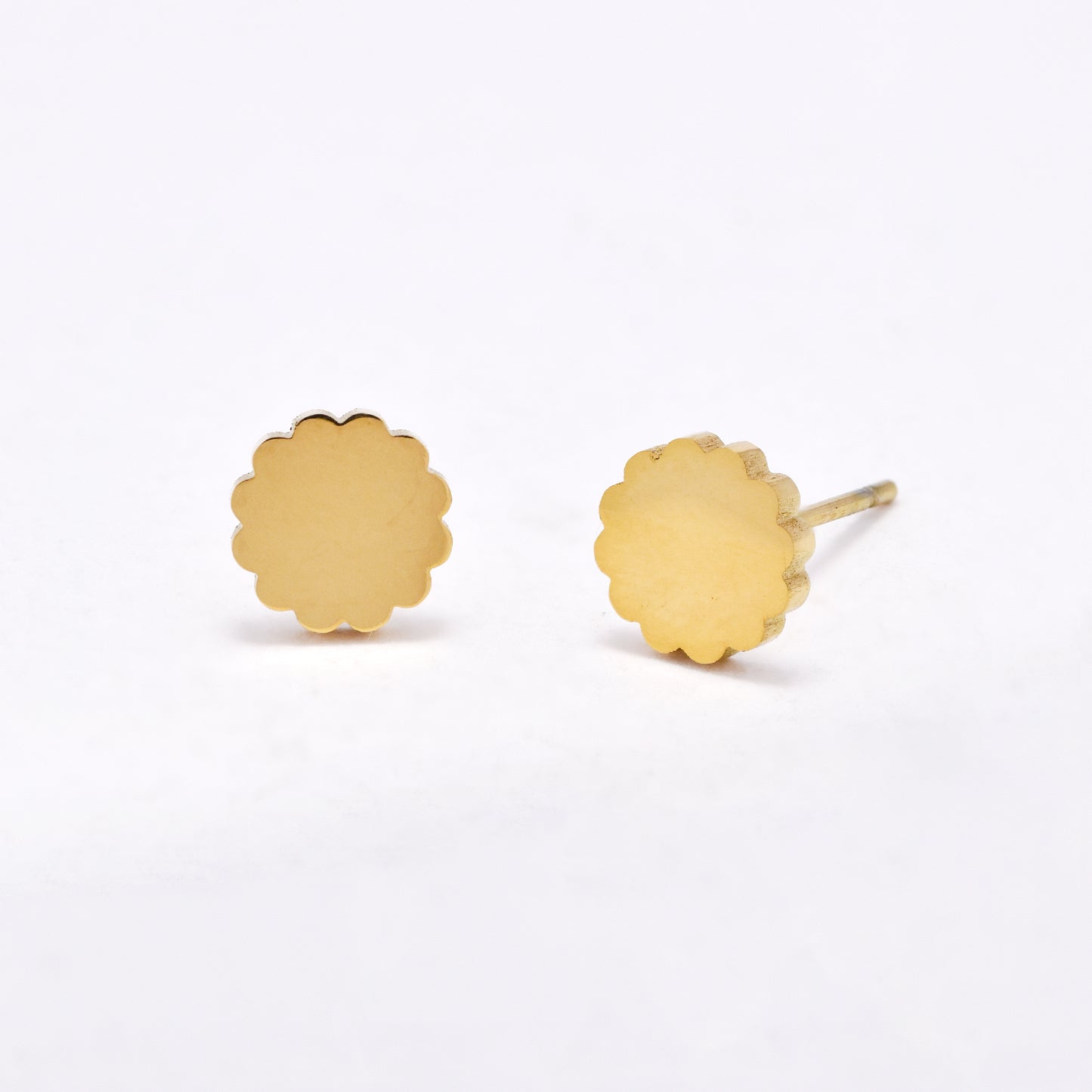 SSYE6753 - St Steel oval crystal huggie, gold flower & two tone flower stud set