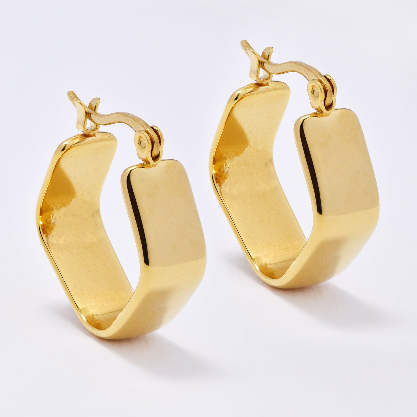 SSYE6795 - Steel 20mm x 7.5mm square hoop earring