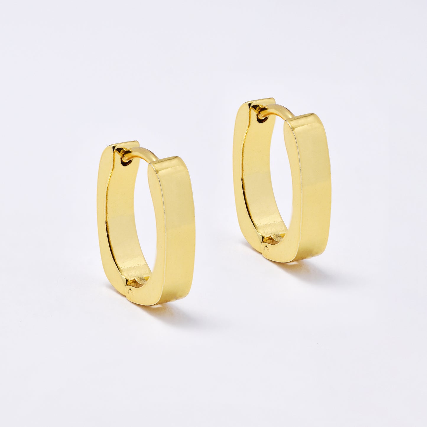 SSYE6801 - Steel 14.5mm x 3mm squoval hoop earring