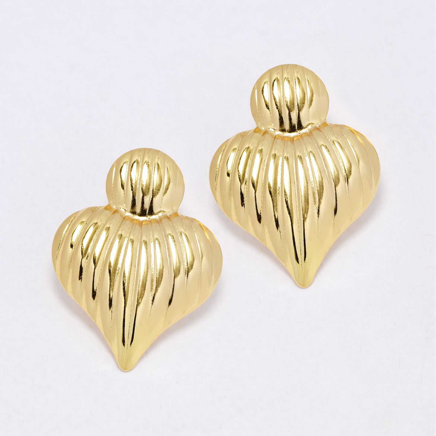 SSYE7117 - Steel 34mm x 25mm heart door knocker stud earring