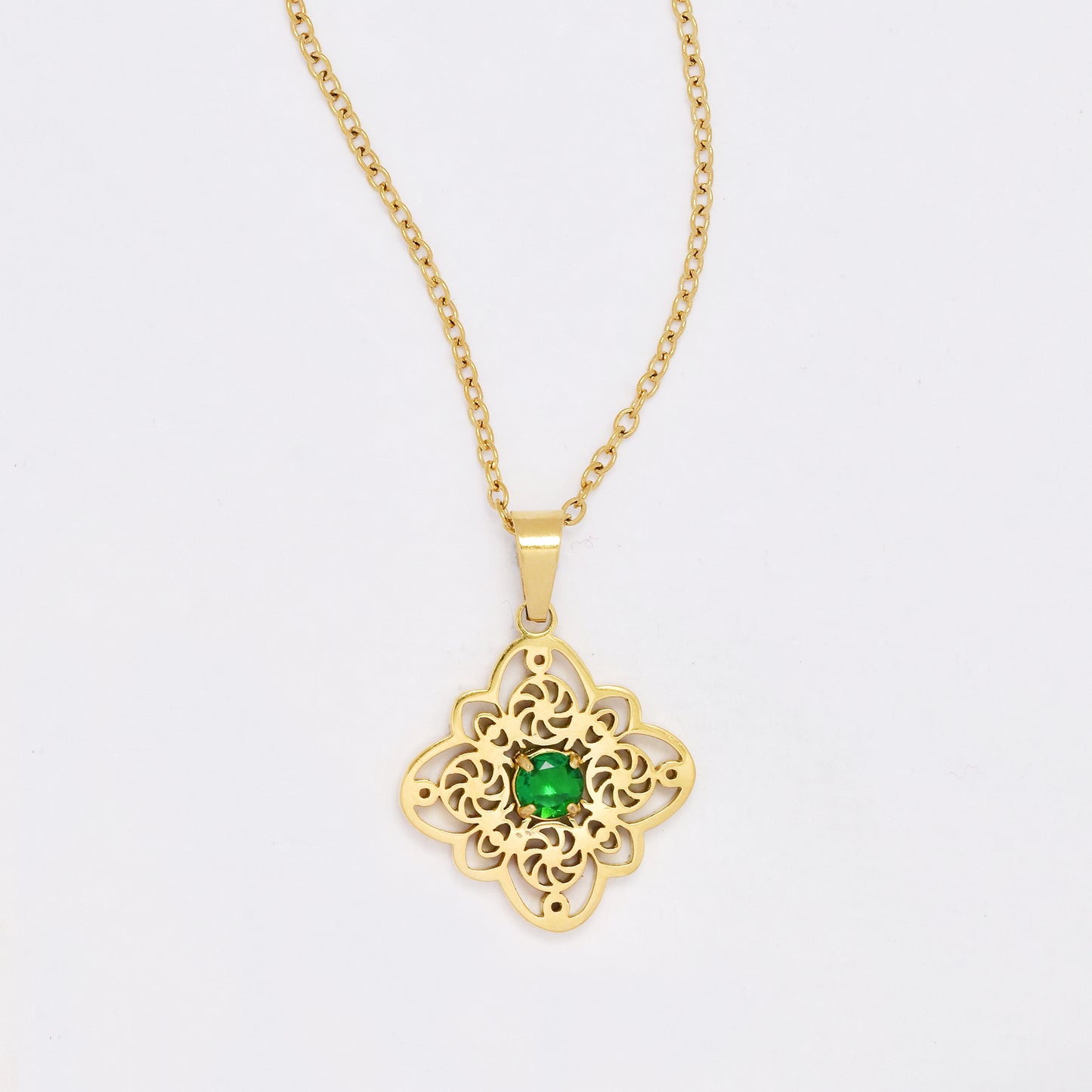 SSYN6419 - St Steel cutout flower disk necklace