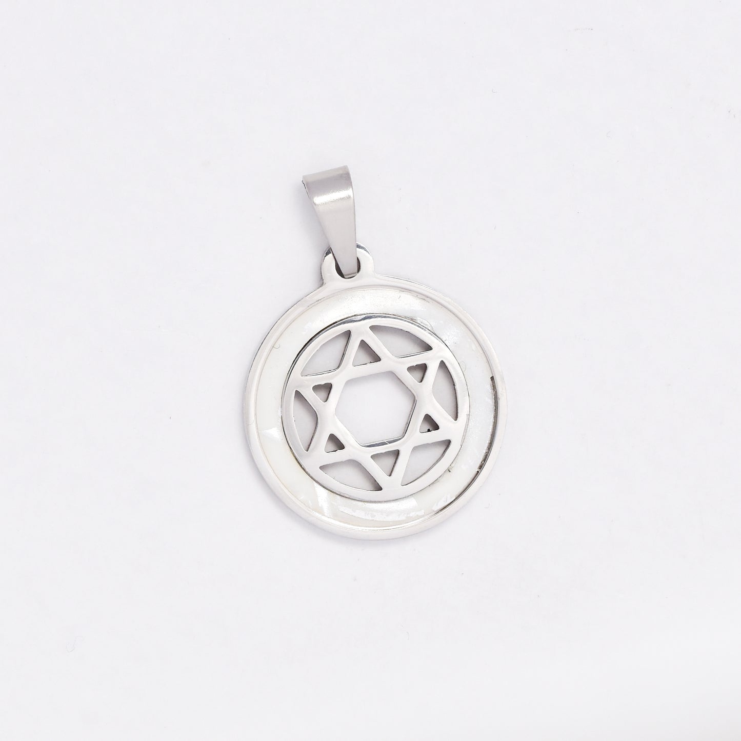 SSYP6449 - St Steel 20mm star of David pendant