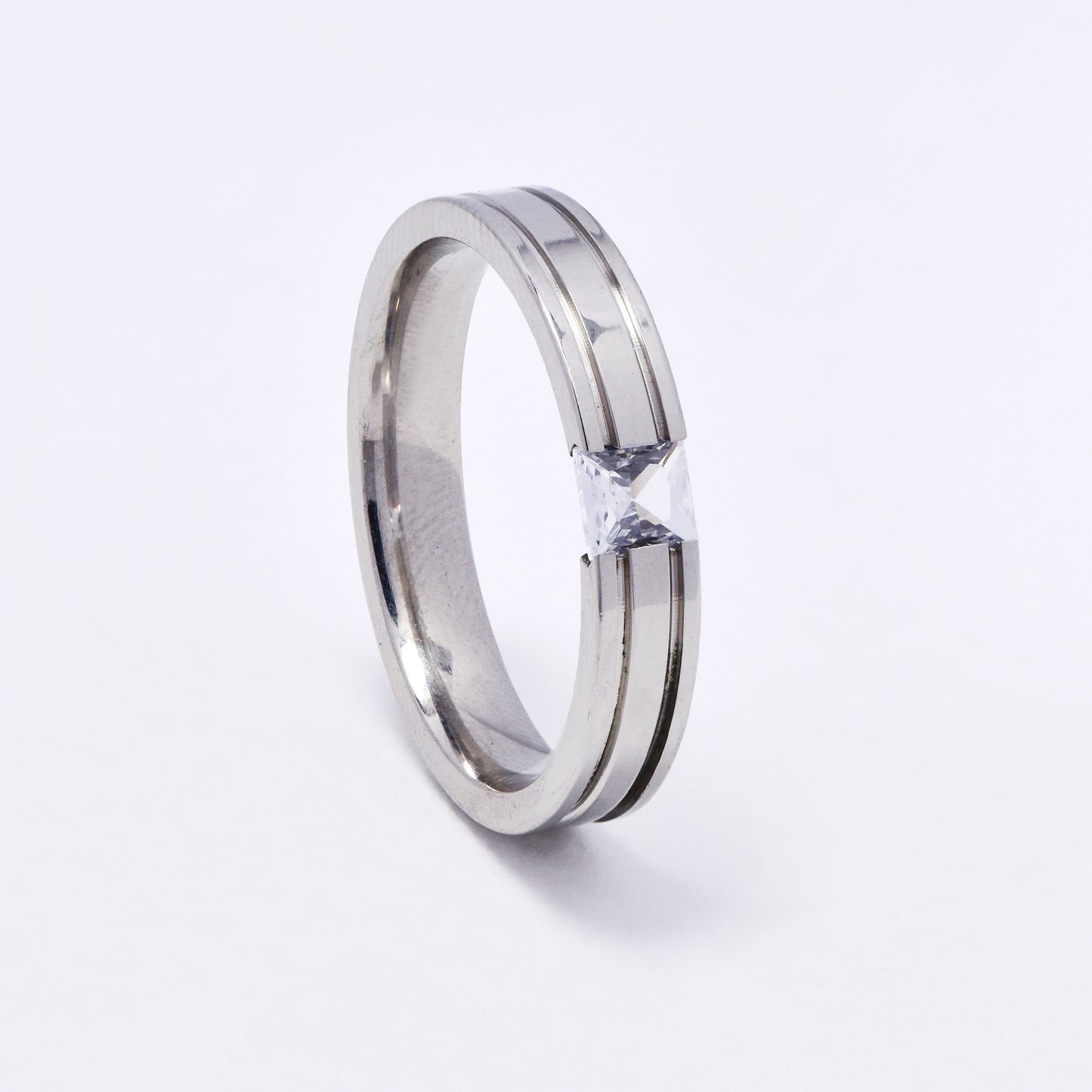 SSYR6104 - St Steel band with square CZ