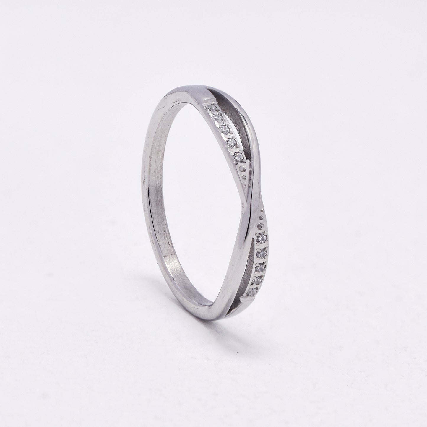 SSYR6514 - St Steel 2mm CZ ring