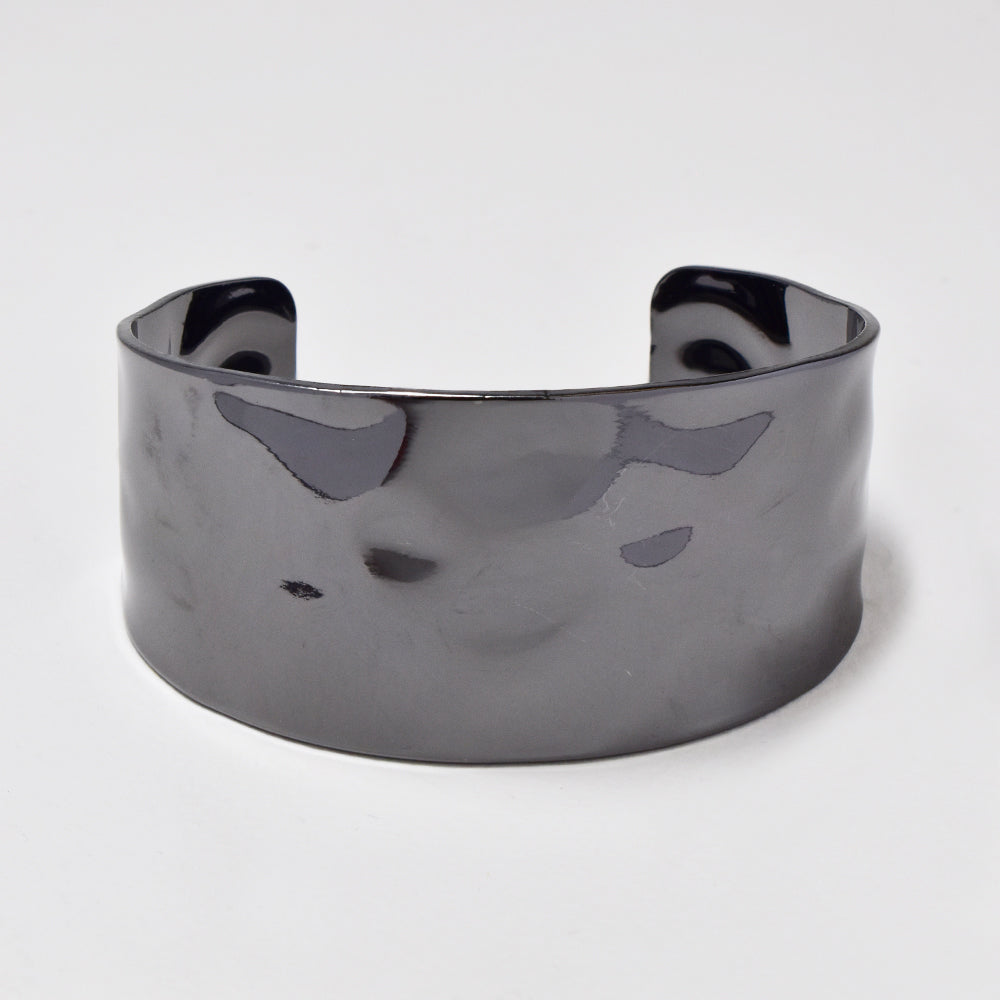 Fashion broad hammered cuff bangle - YB5128