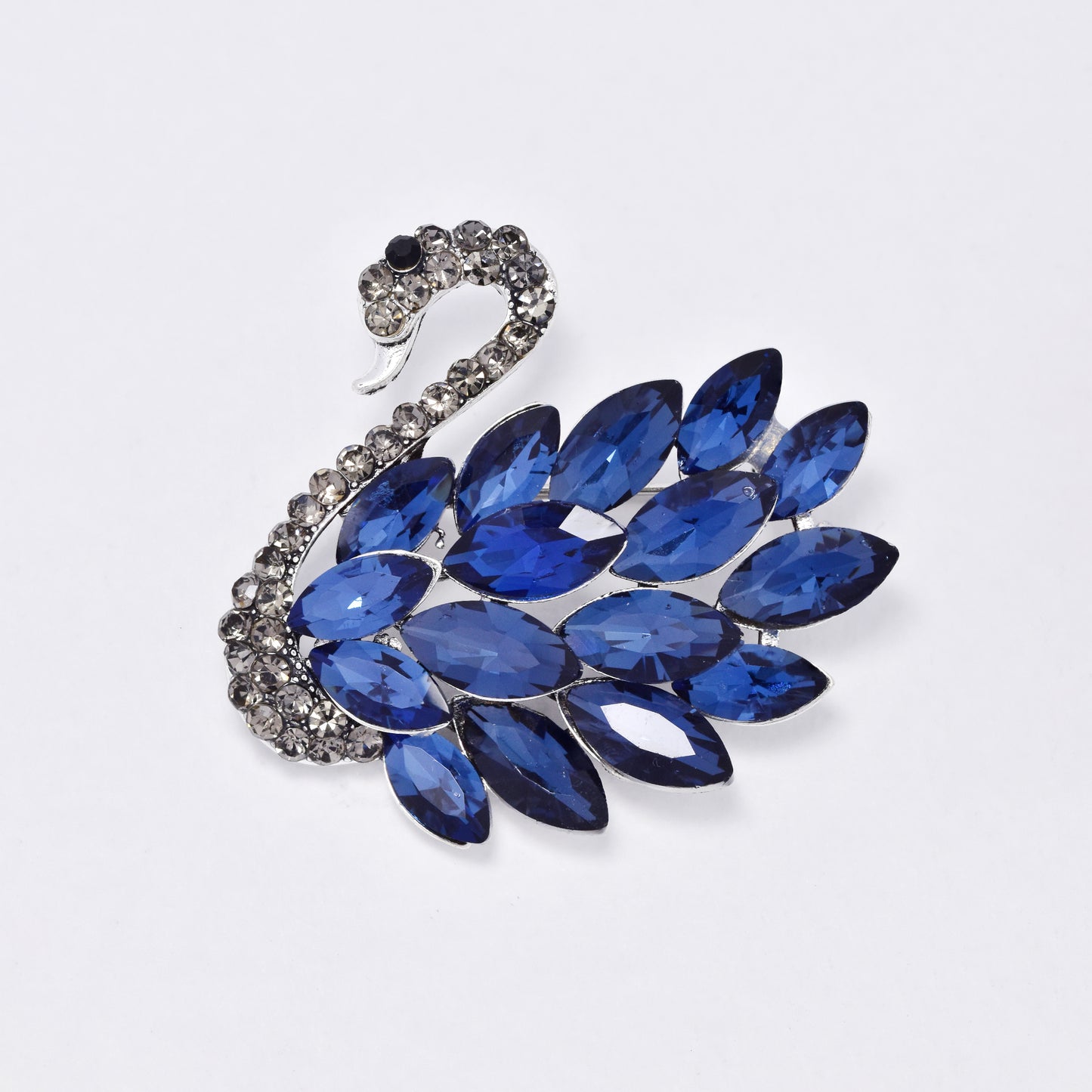 YBR6347- Fashion swan with blue crystals brooch