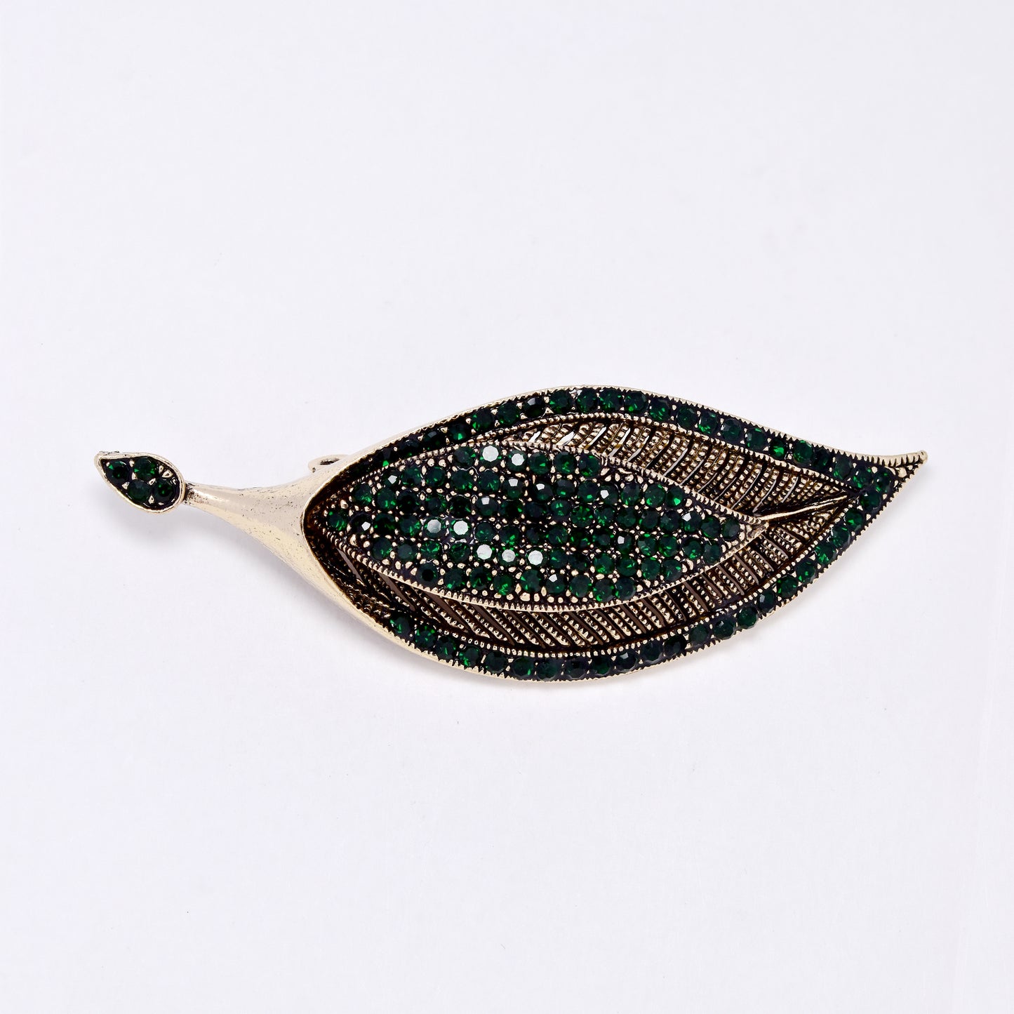 YBR7546 - Crystal leaf brooch