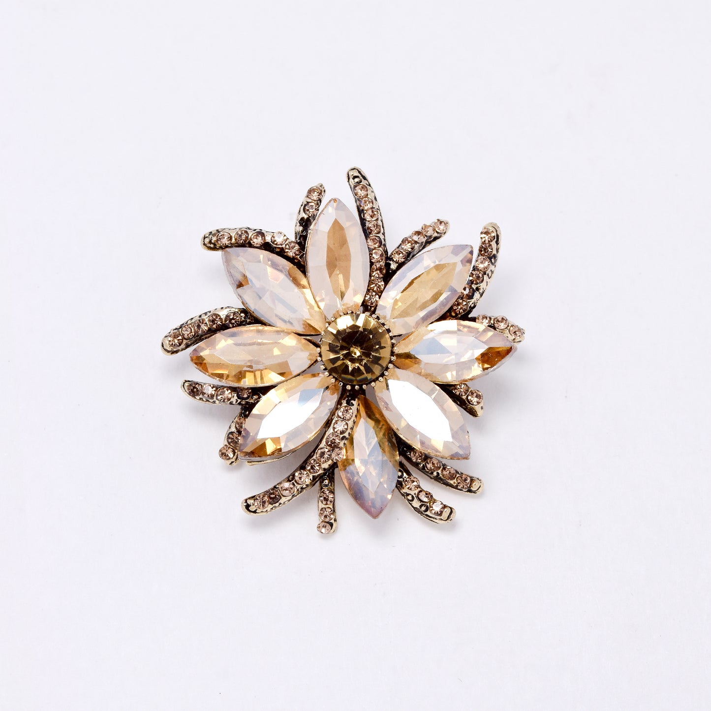 YBR7551 - Crystal flower brooch