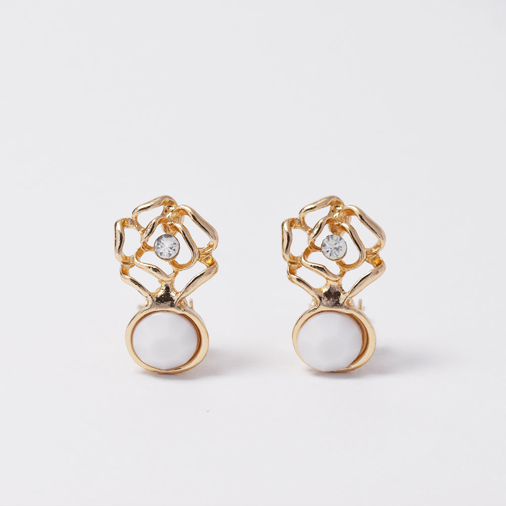 Flower and stone clip on fashion earring - YE4774