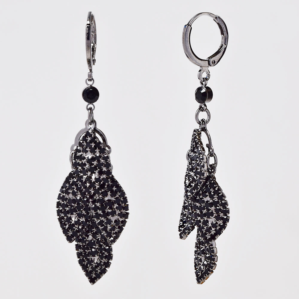 Fashion black plated hinged hoop with leaf adorned with black stones - YE5095