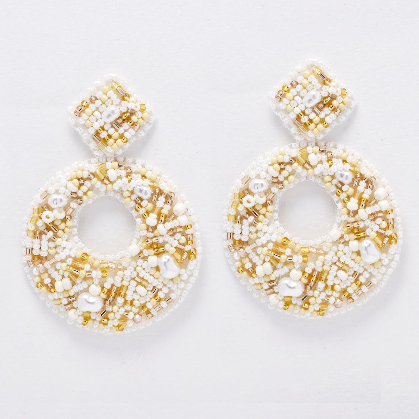 YE6173 - beaded fashion earrings