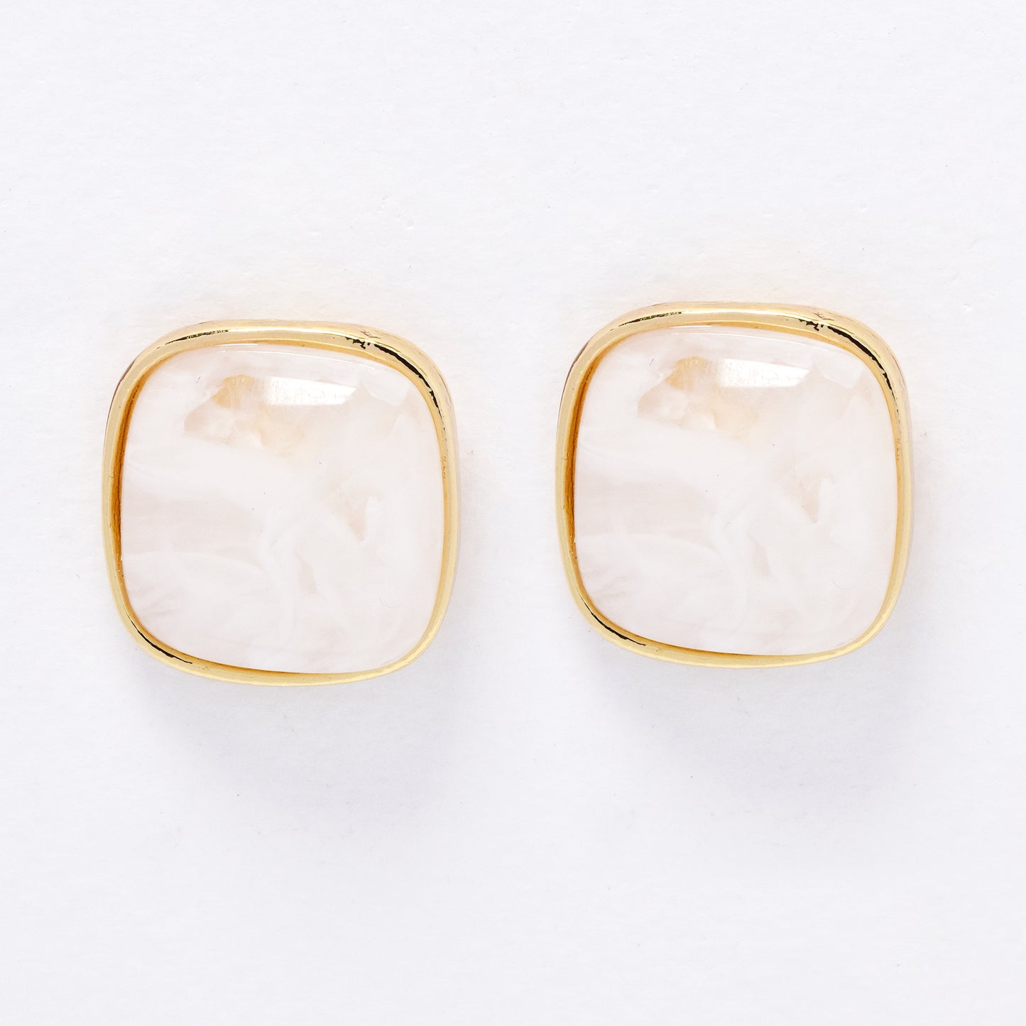 YE6263 - 21mm square stud earrings