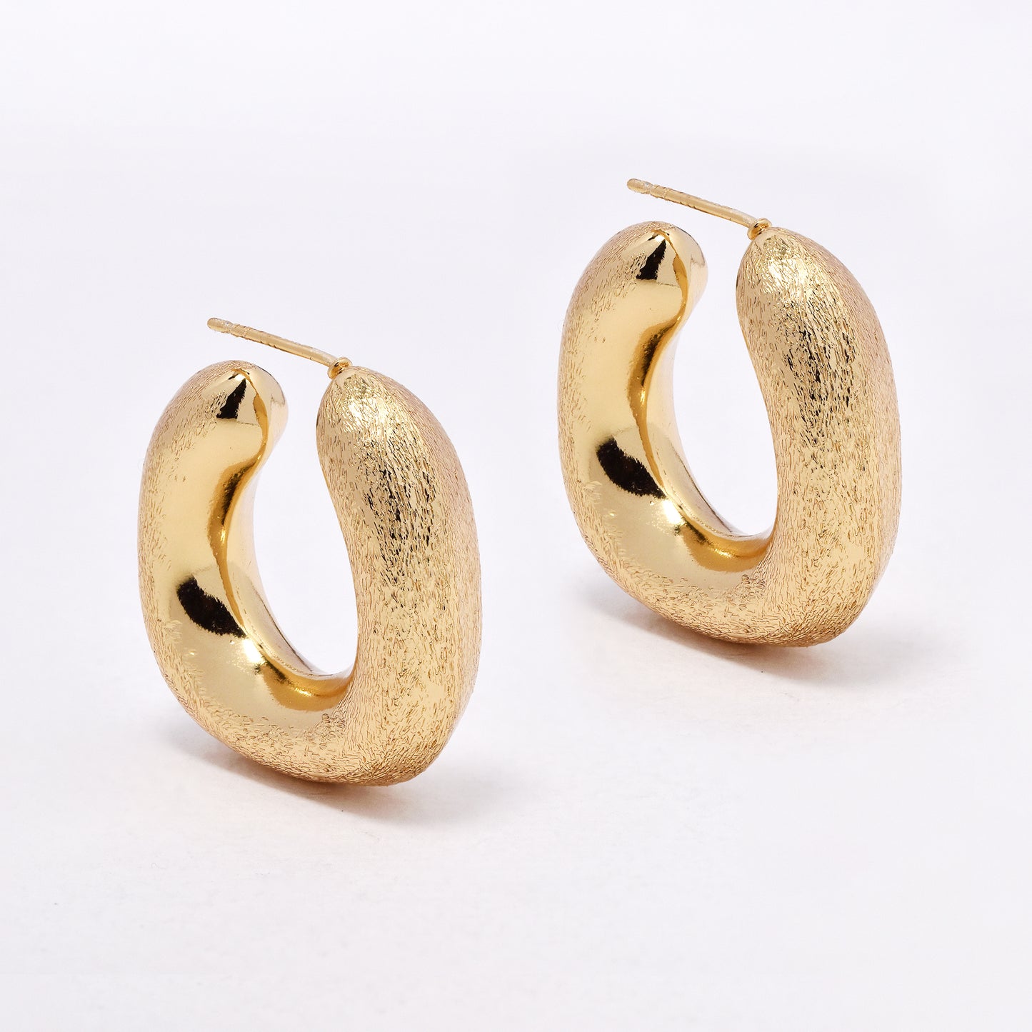 YE6723 - Fashion 30mm x 8mm textured square hoop studs