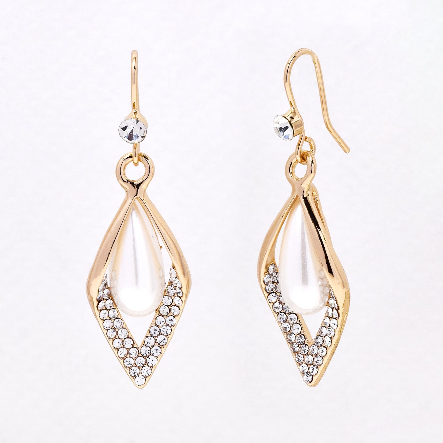 YE7555 - CZ & faux pearl sdop stud earring