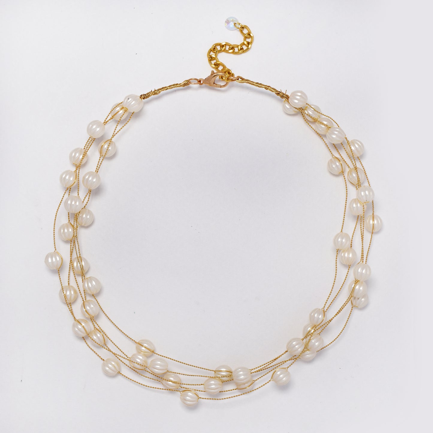 Intertwined multi strand white round faux pearl with grooves necklace - YN5313
