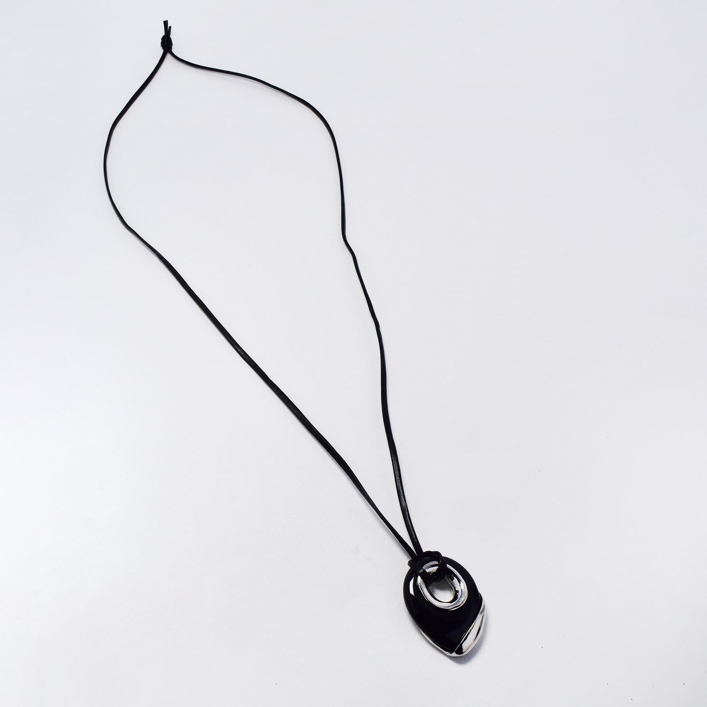 YN6316 - Fashion statement obsidian pendant on leather thong