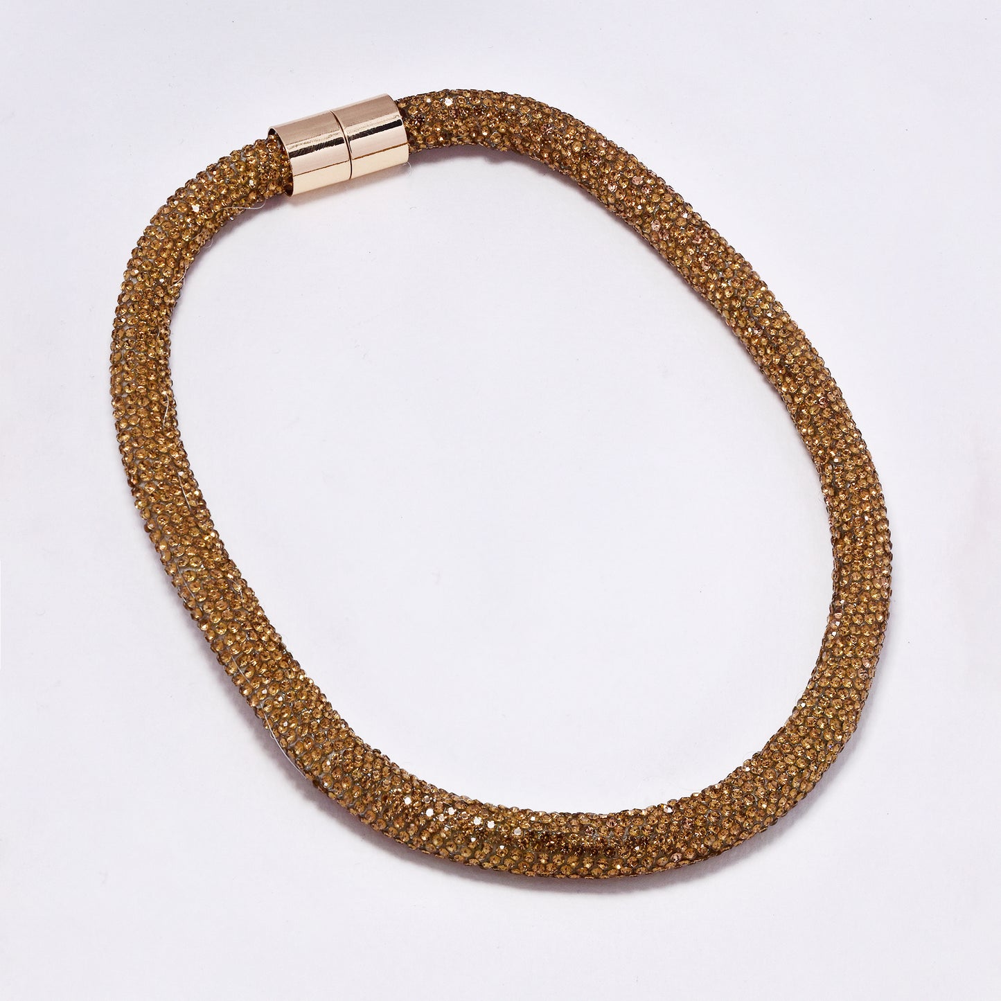YN7510 - Diamante necklace with magnetic closure