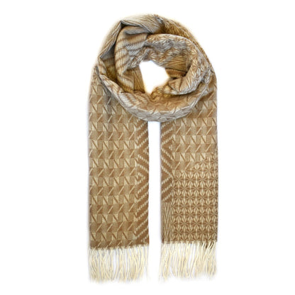 Luxuriously soft woven scarf with linear pattern