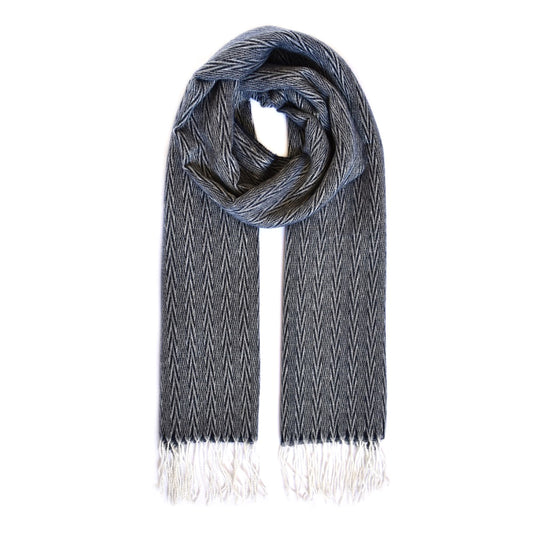 Luxuriously soft zig zag pattern woven scarf
