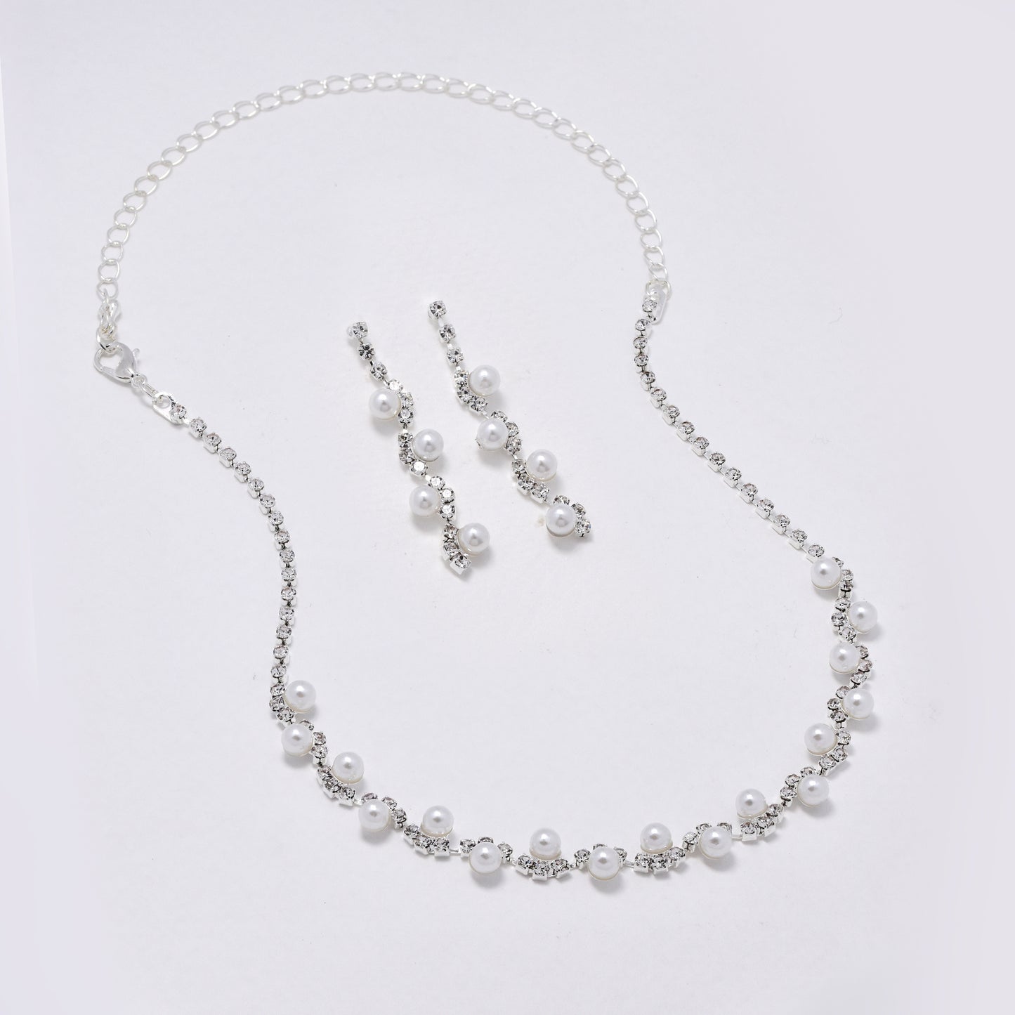 YST6361 - Fashion diamante & pearl choker necklace and earring set