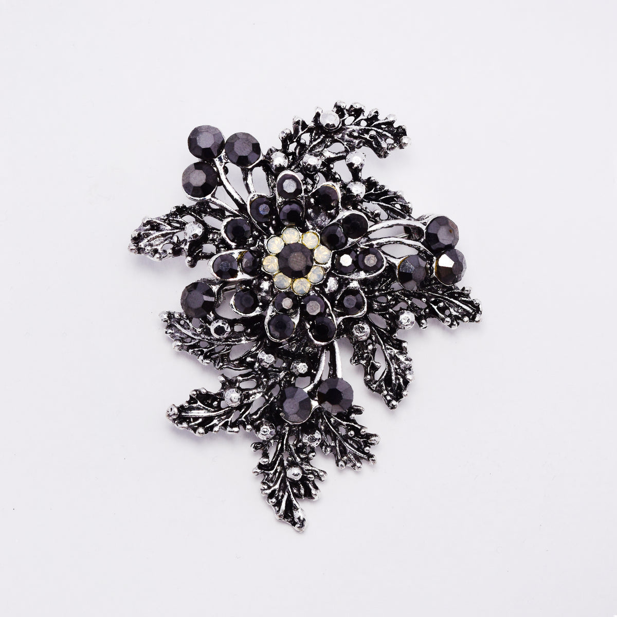 ABBR7813 - Vintage-inspired black crystal floral brooch
