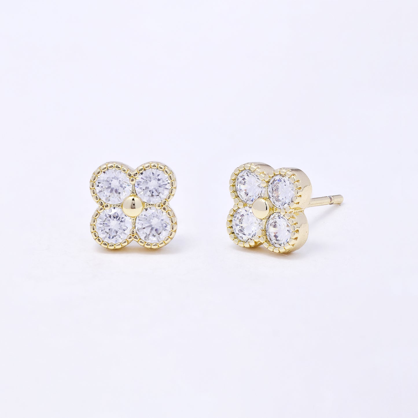 CZYE7212 - Premium brass 7mm CZ flower stud